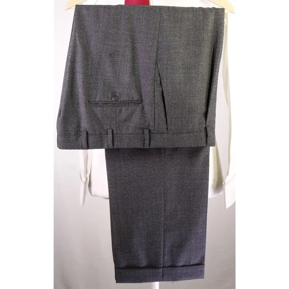Hart Schaffner Marx Very Recent Gray Tic Woven 2-Btn Wool Suit 44L